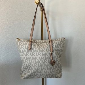 EUC Michael Kors Purse